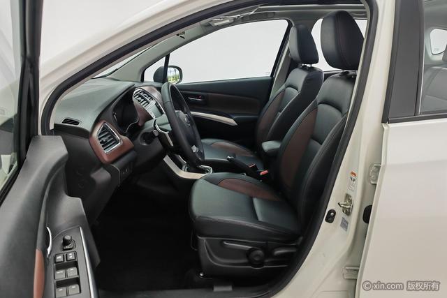 Suzuki Vitara 2017 1.6 L CVT 2 WD — фото 17