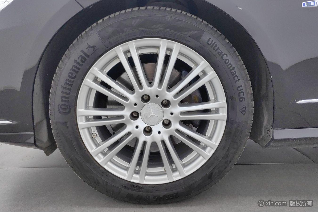 Mercedes-Benz E-Class E 2011 E 200 L CGI