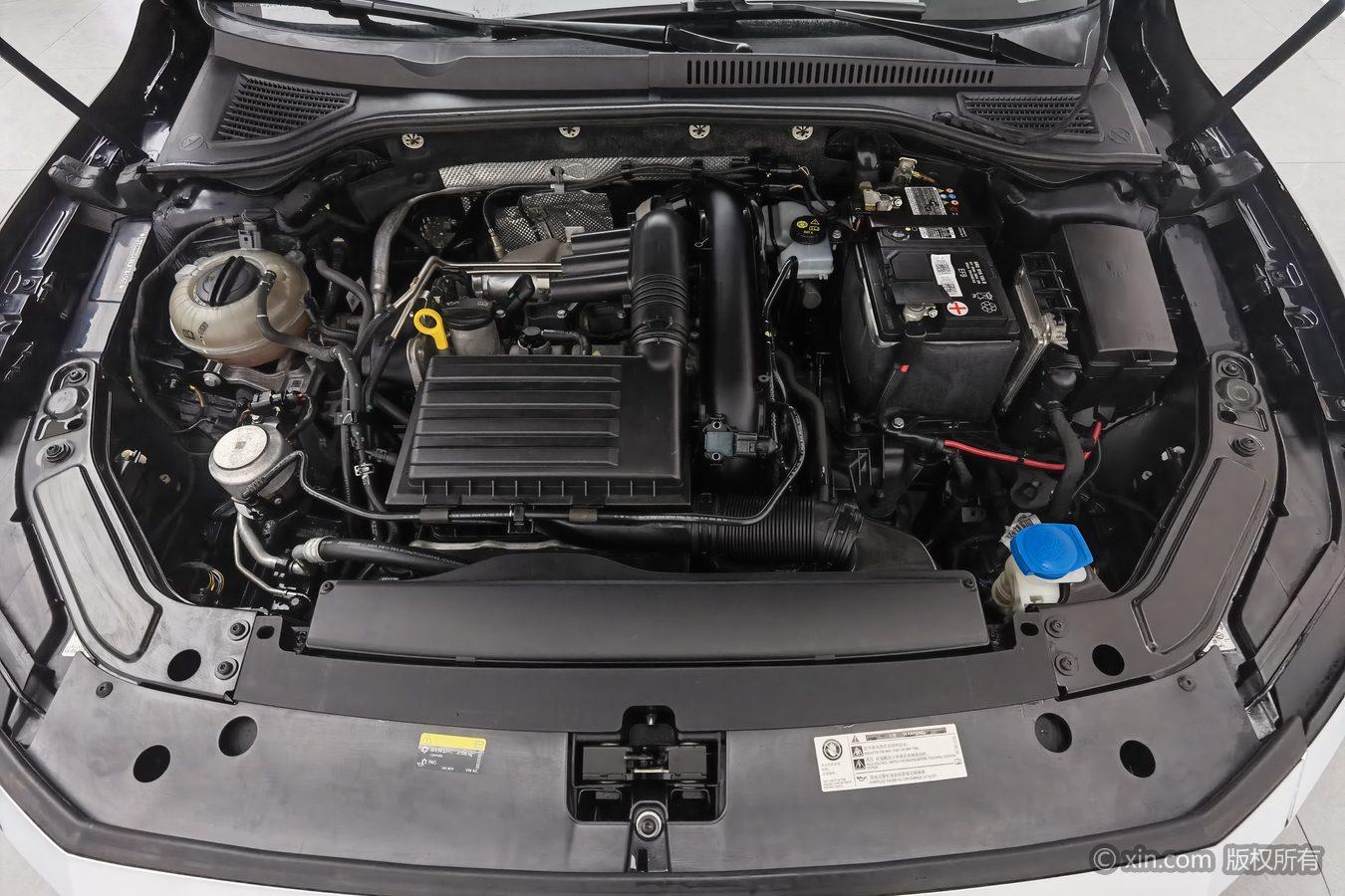 Volkswagen Passat 2019 280TSI VI