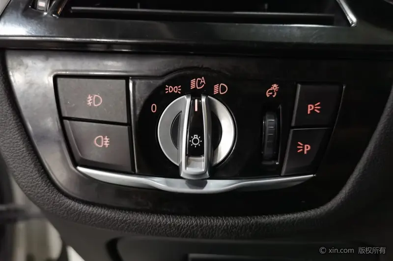 BMW 5 Series — фото 12