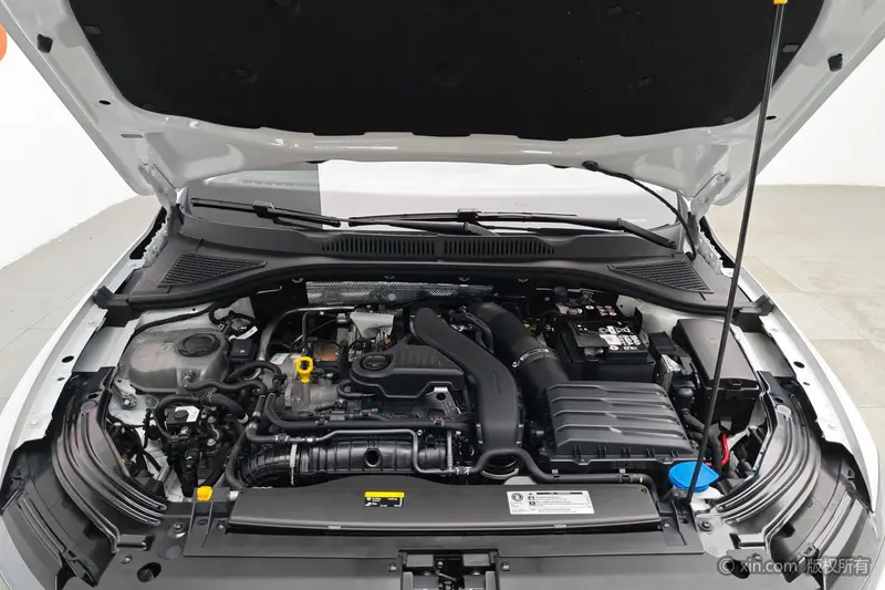 Volkswagen Lavida 300 TSI DSG Advanced — фото 6