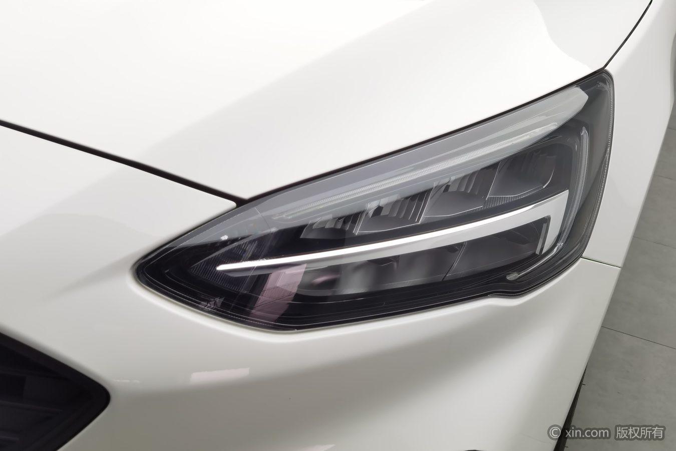 Ford Focus 2021 EcoBoost 180 AT
