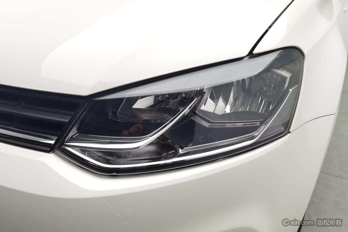 Volkswagen Polo 2014 1.6L AT Comfort