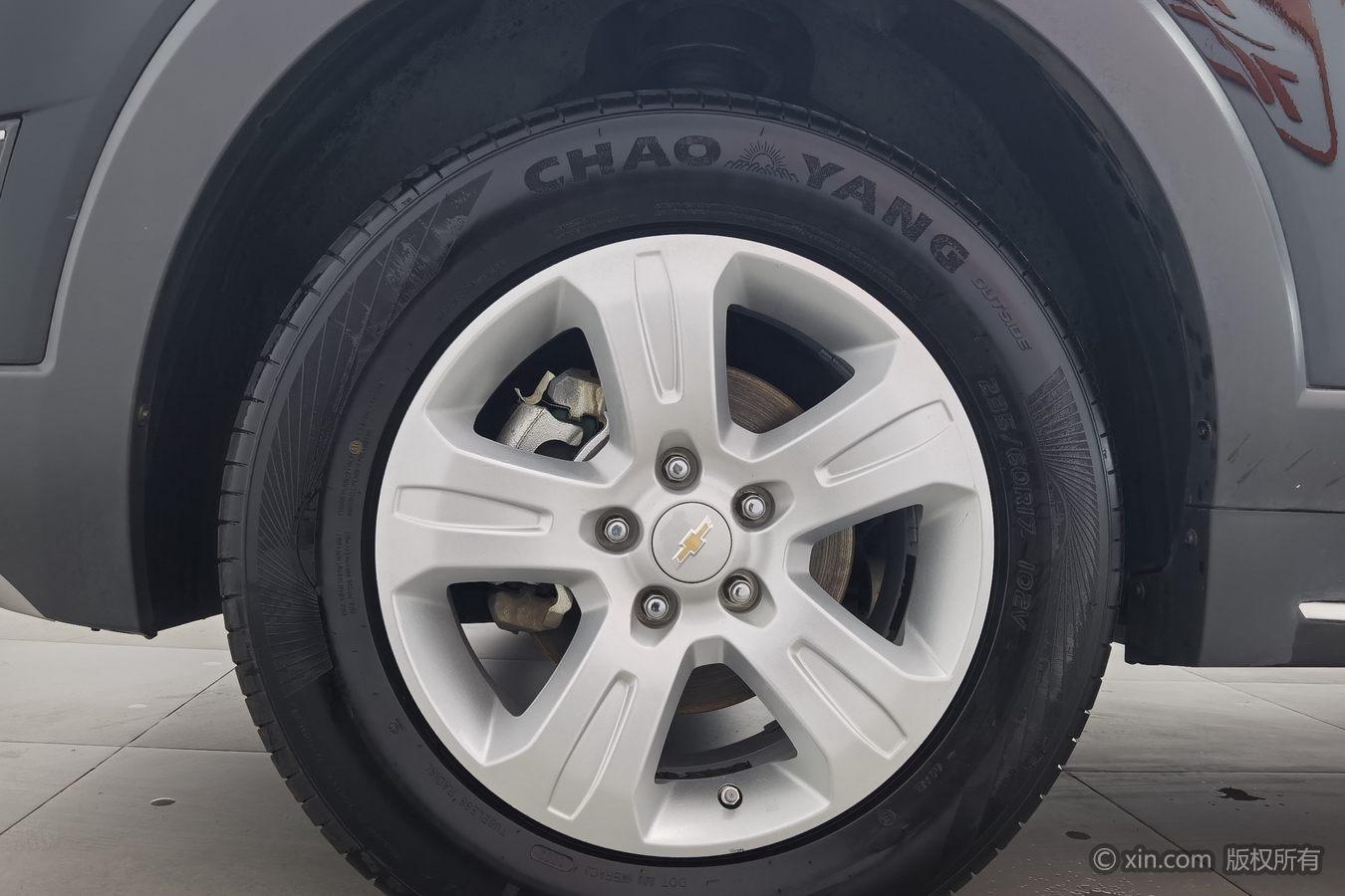 Chevrolet Captiva 2017 2.4L Luxury 7 мест