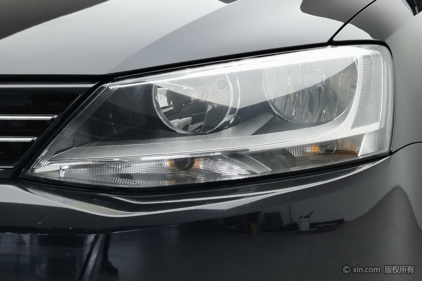 Volkswagen Sagitar 2014 1.6L MT Comfort