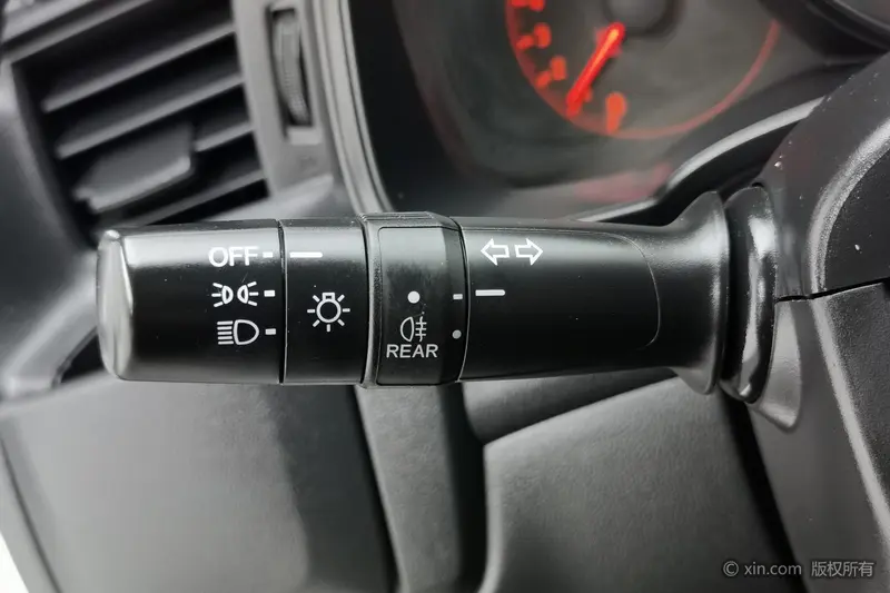 Honda Fit — фото 11