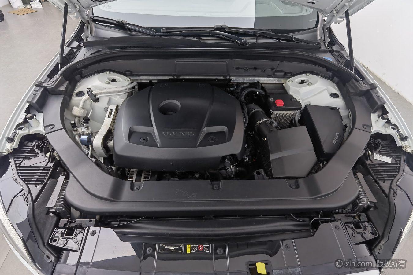 Volvo XC60 2021 T5 Luxury