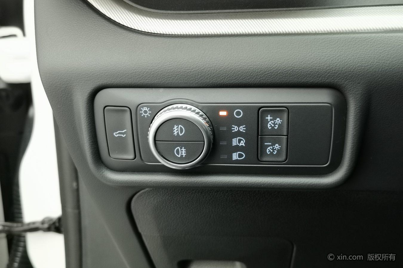 Ford Explorer id 4437972 из Китая 17