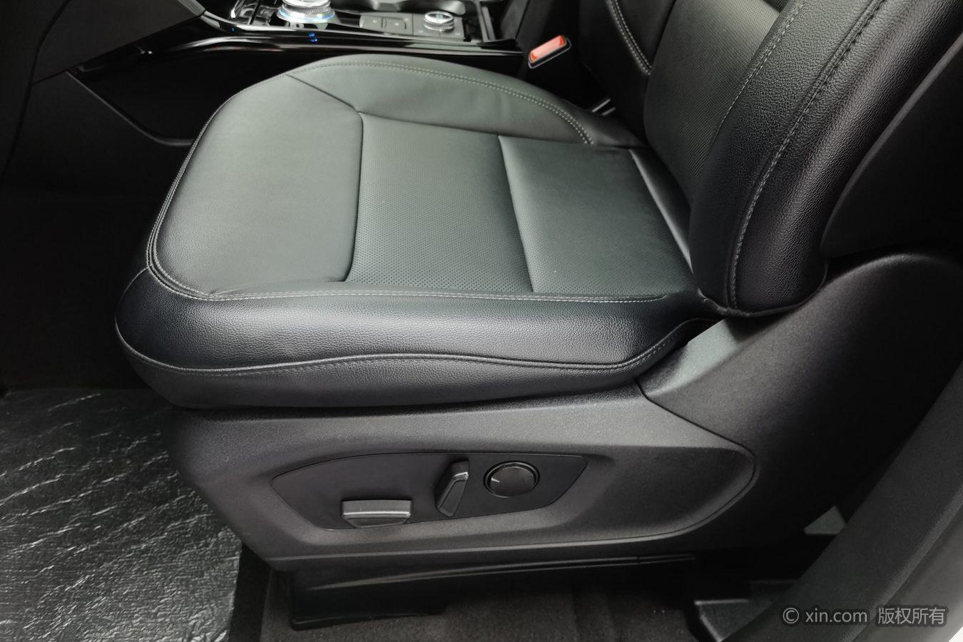 Ford Explorer id 4437972 из Китая 24