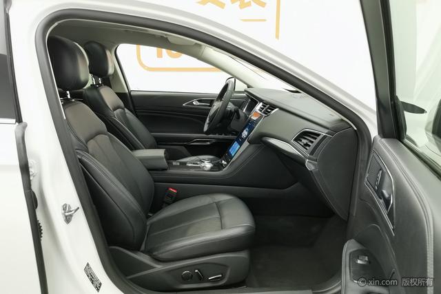 Ford Taurus 2019 Eco Boost 245 — фото 20