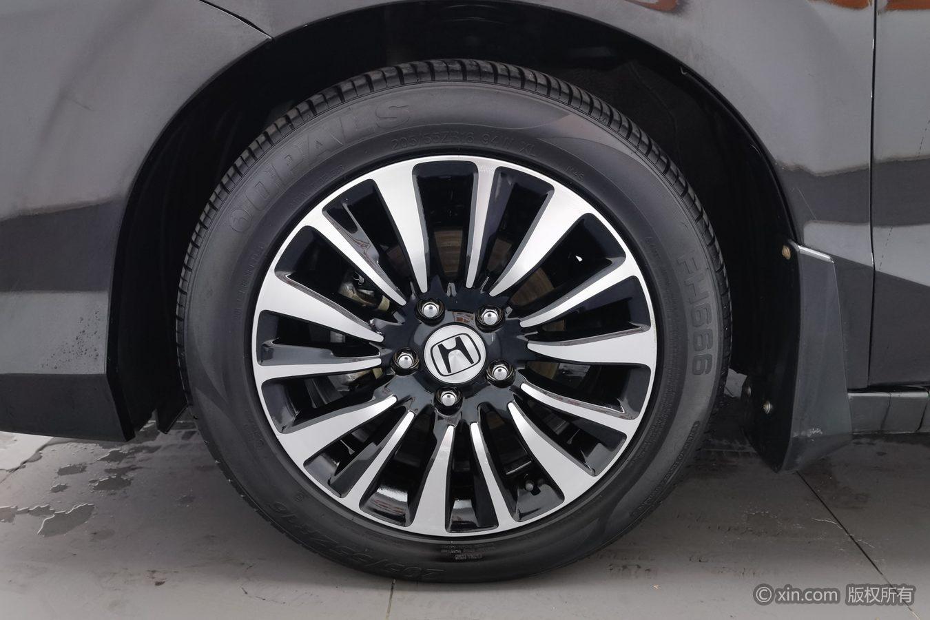 Honda Crider 2013 1.8L MT Comfort