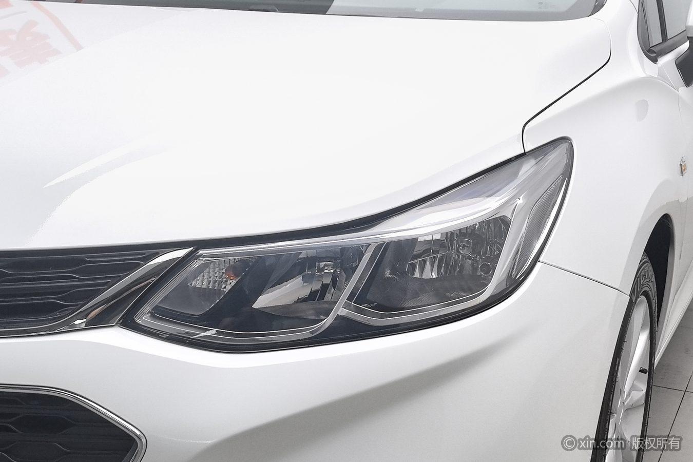 Chevrolet Cruze 2018 320 AT