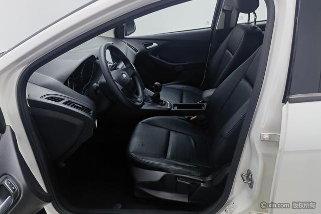 Ford Focus 2017 1.6 L MTComfort — фото 17