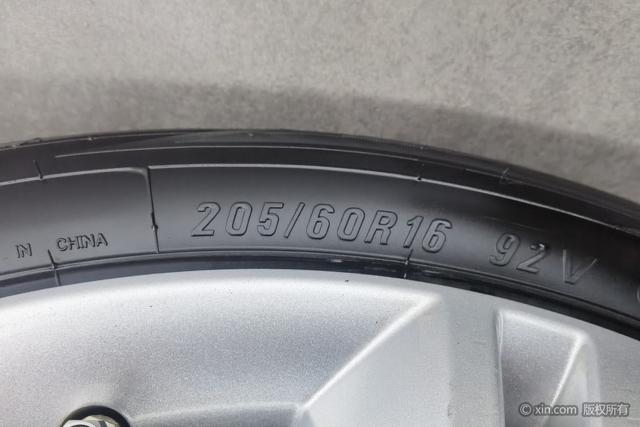 Ford Focus 2017 1.6 L MTComfort — фото 12