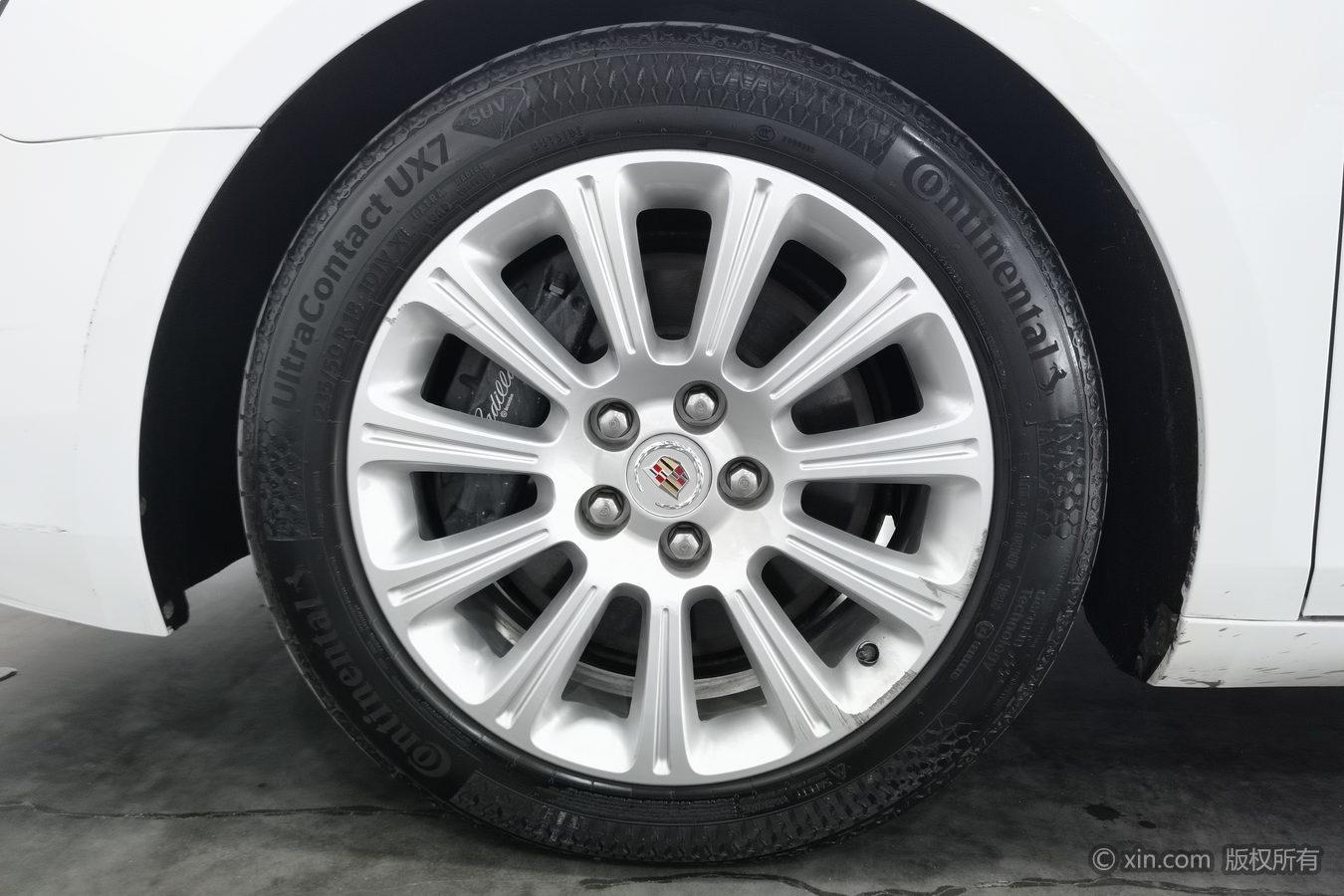Cadillac XTS 2015 28T Comfort