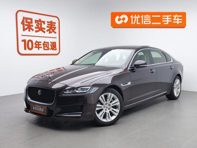 Jaguar XF 2018 года выпуска