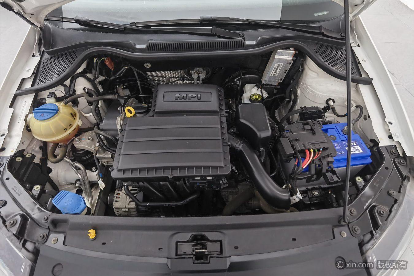 Volkswagen Polo 2016 1.4L AT