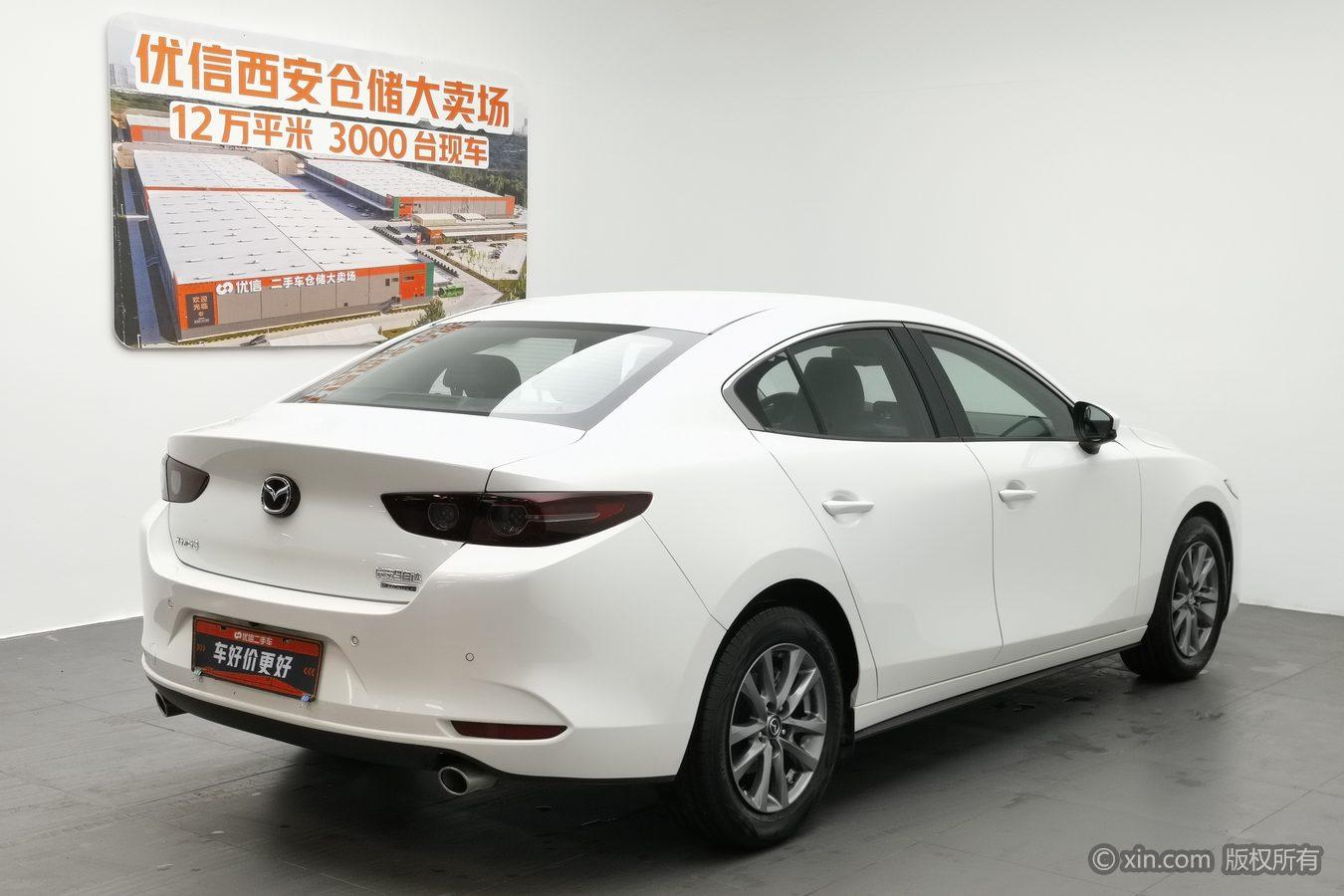 Mazda Mazda3 3 2020 1.5L AT