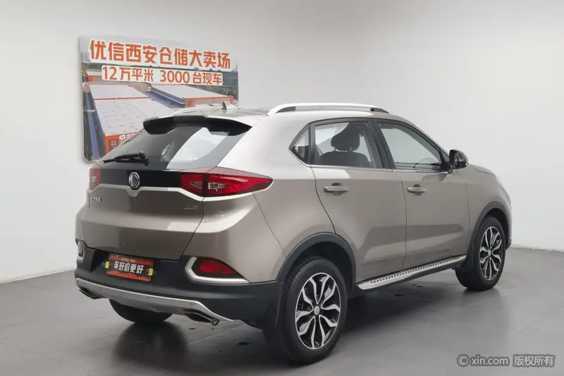 MG 2.0 TGI TST 4 WD Flagship — фото 4