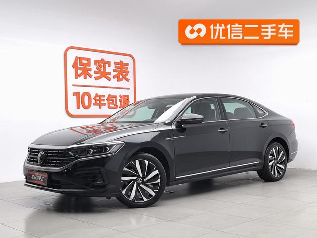 Volkswagen Passat 2023 330 TSI