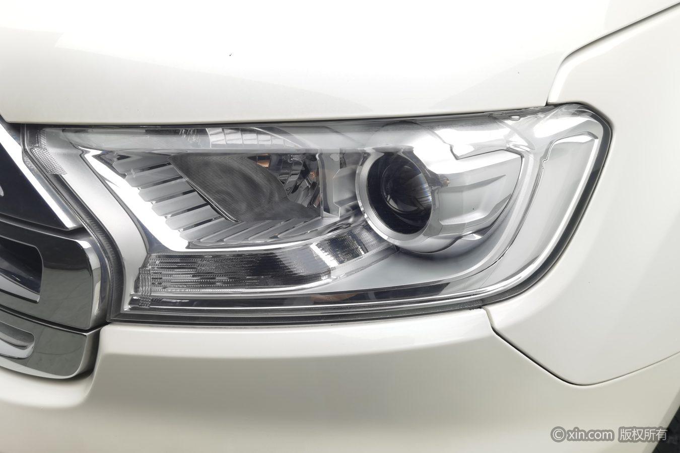 Ford Everest 2016 2.0T AT Luxury