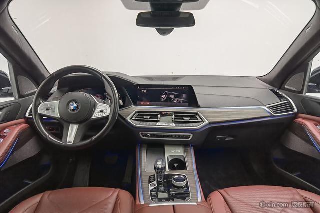 BMW X5 2022 x Drive 40 Li M — фото 13