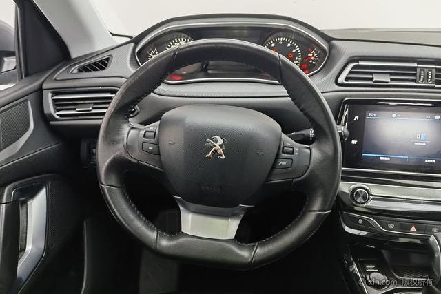 Peugeot 308 2016 230 THP AT — фото 13