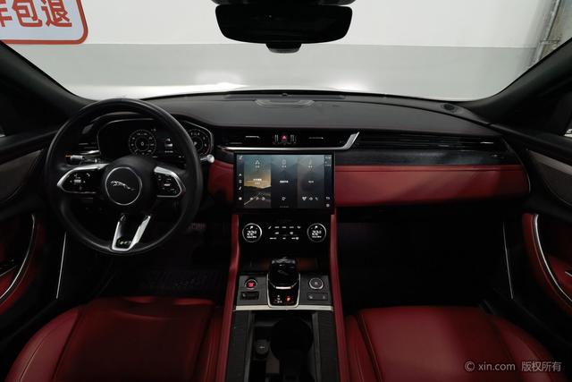 Jaguar XFL 2022 2.0 T P 250 2 WD — фото 12