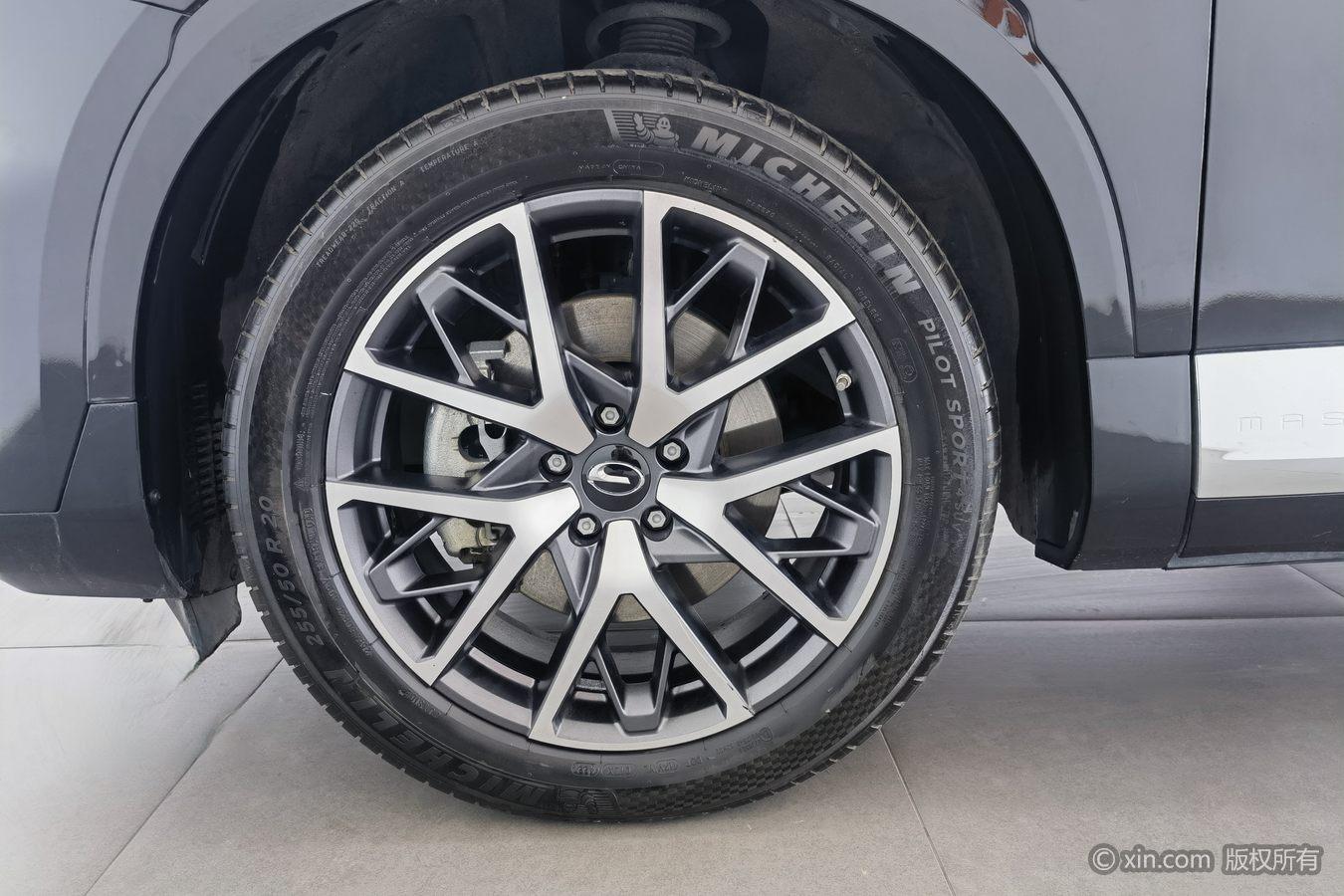 GAC GS8 2022 2.0TM Luxury 7 мест