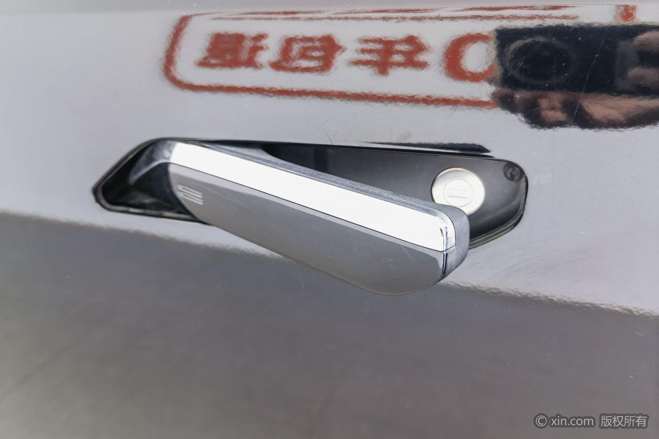 GAC GS8 2022 2.0TM Luxury 7 мест