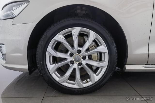 Audi A6L 2016 45 TFSI quattro Sport — фото 9