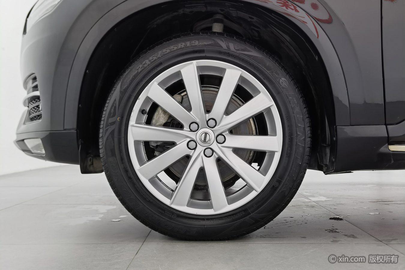 Volvo XC90 2018 T6 7 мест