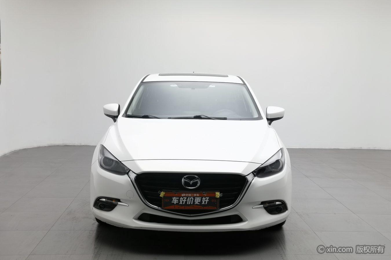 Mazda Mazda3 3 2017 1.5L AT Luxury V