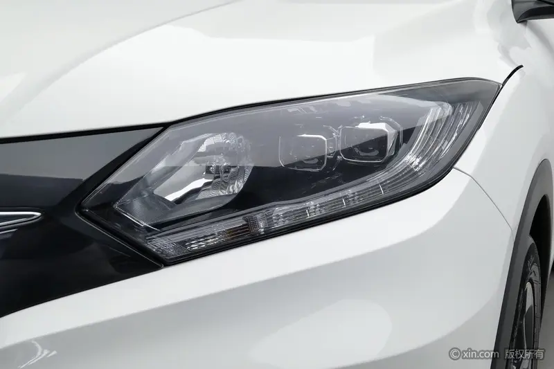 Honda Vezel 1.8L CVT моноприводный люкс — фото 5