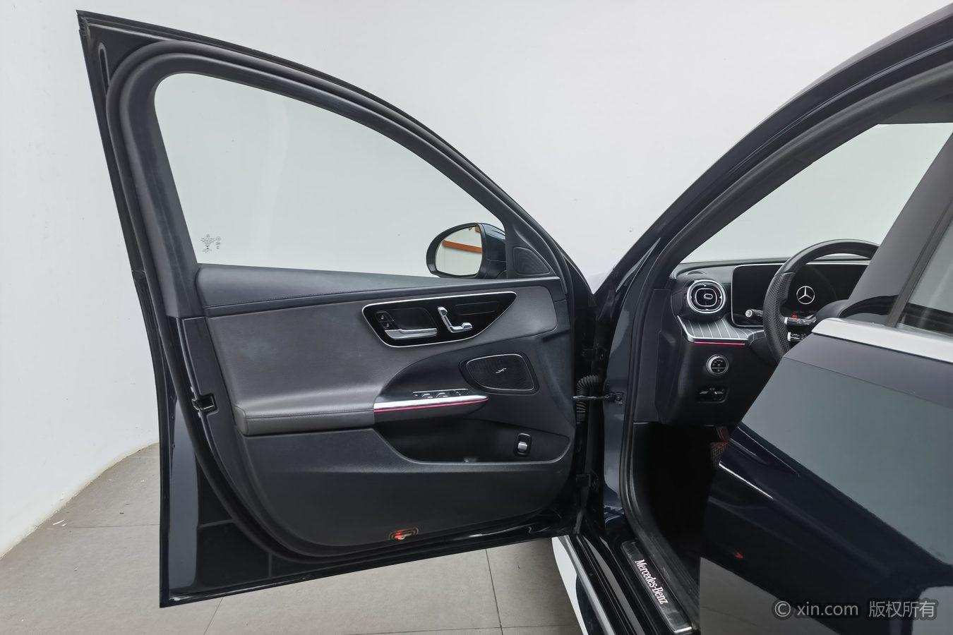 Mercedes-Benz Class C id 4513527 из Китая 24
