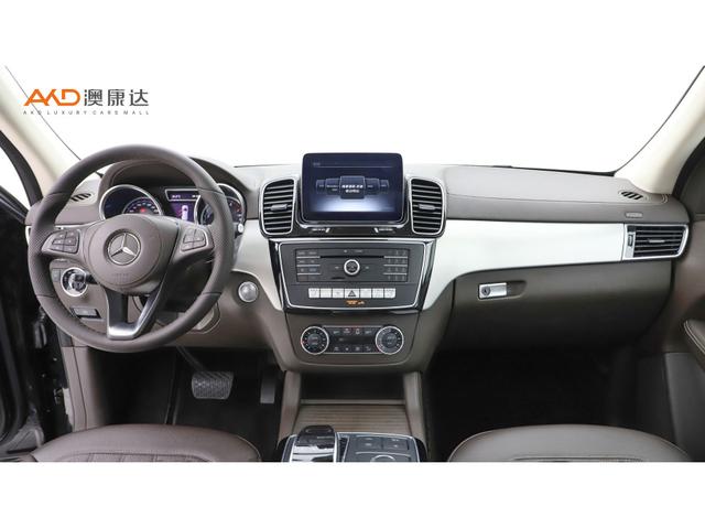 Mercedes-Benz GLS 2018 GLS 320 4 MATIC — фото 6