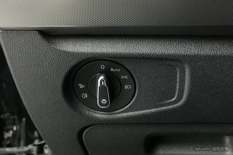 Volkswagen Passat — фото 11