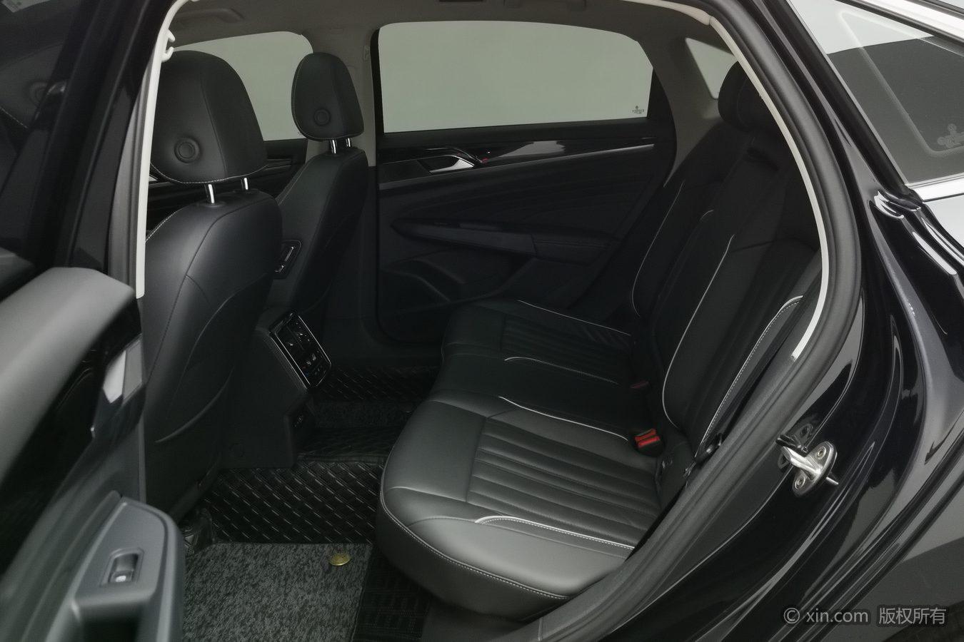 Volkswagen Passat id 4510854 из Китая 20