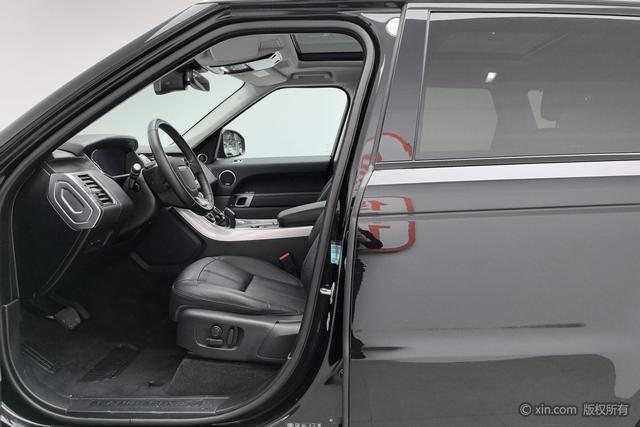 Land Rover Range Rover Sport 2021 3.0 L 6 SE — фото 18