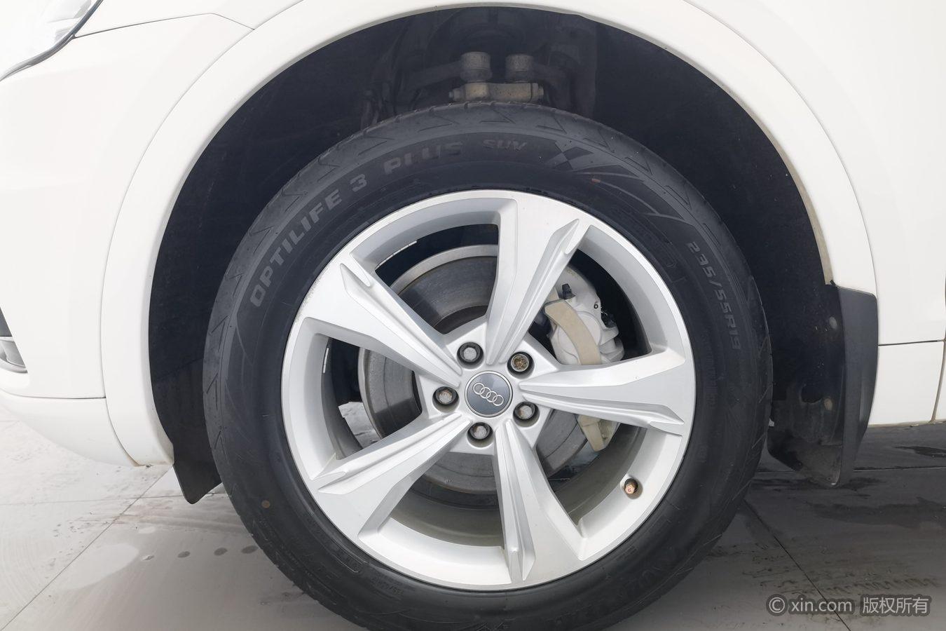 Audi Q5L 2018 40 TFSI VI