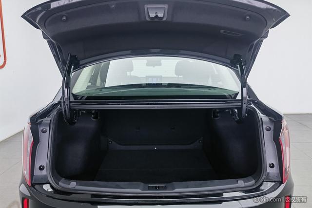 Red flag E-QM5 id 3810464 из Китая 7