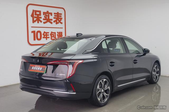 Red flag E-QM5 id 3810464 из Китая 8