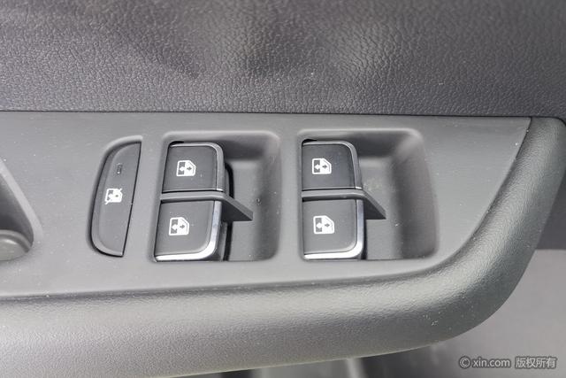 Red flag E-QM5 id 3810464 из Китая 12