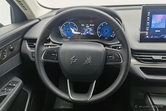 Red flag E-QM5 id 3810464 из Китая 13