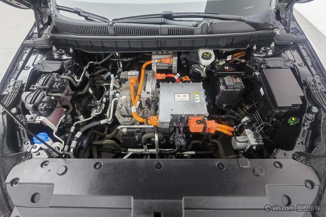 Red flag E-QM5 id 3810464 из Китая 22