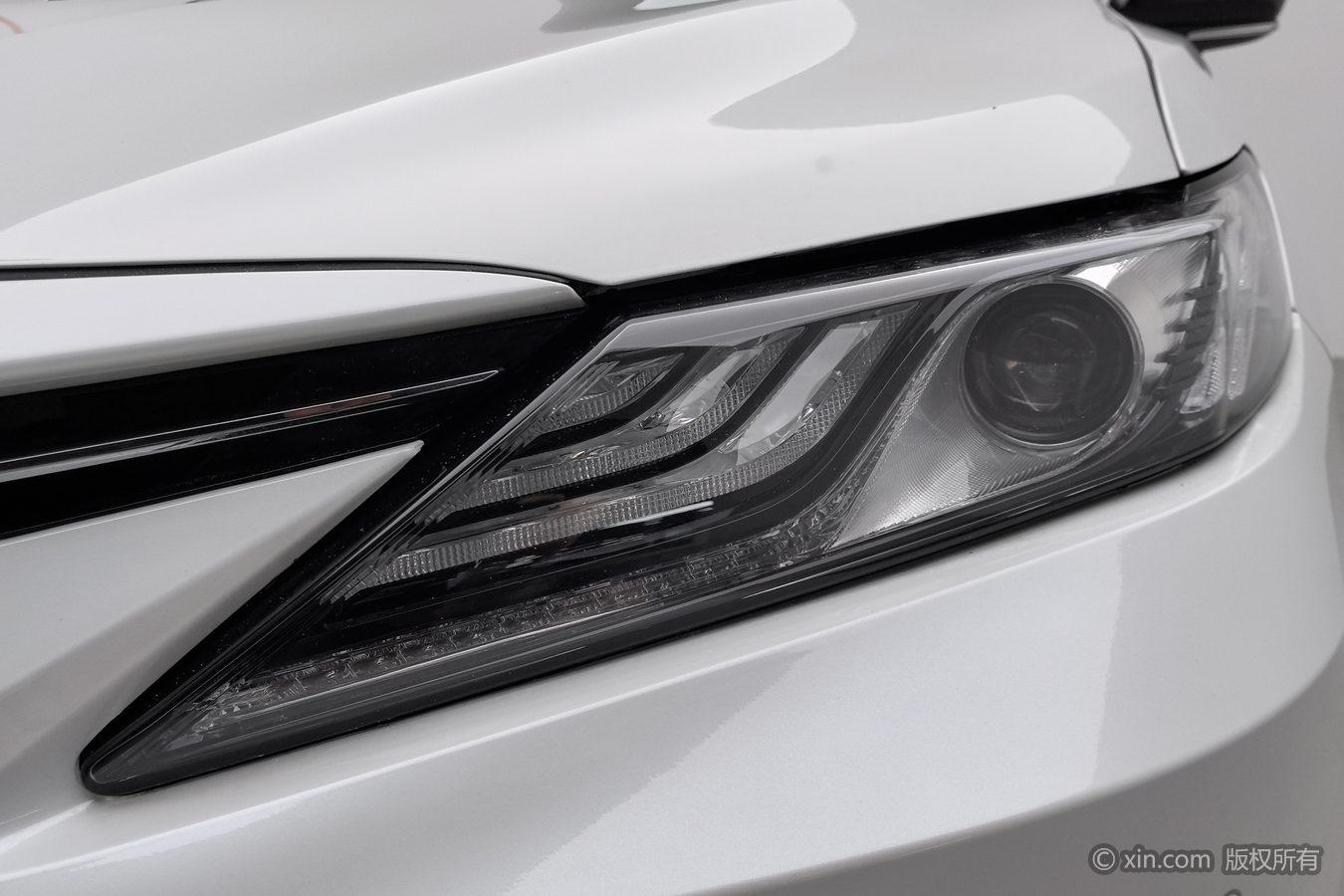 Toyota Camry 2021 2.0G Luxury