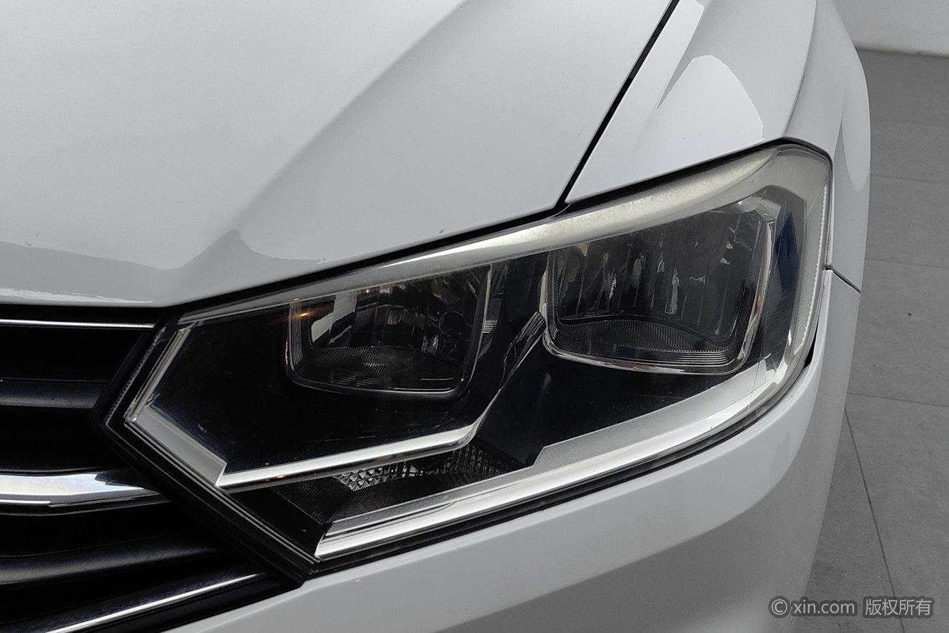 Volkswagen Bora 2016 1.6L MT Fashion