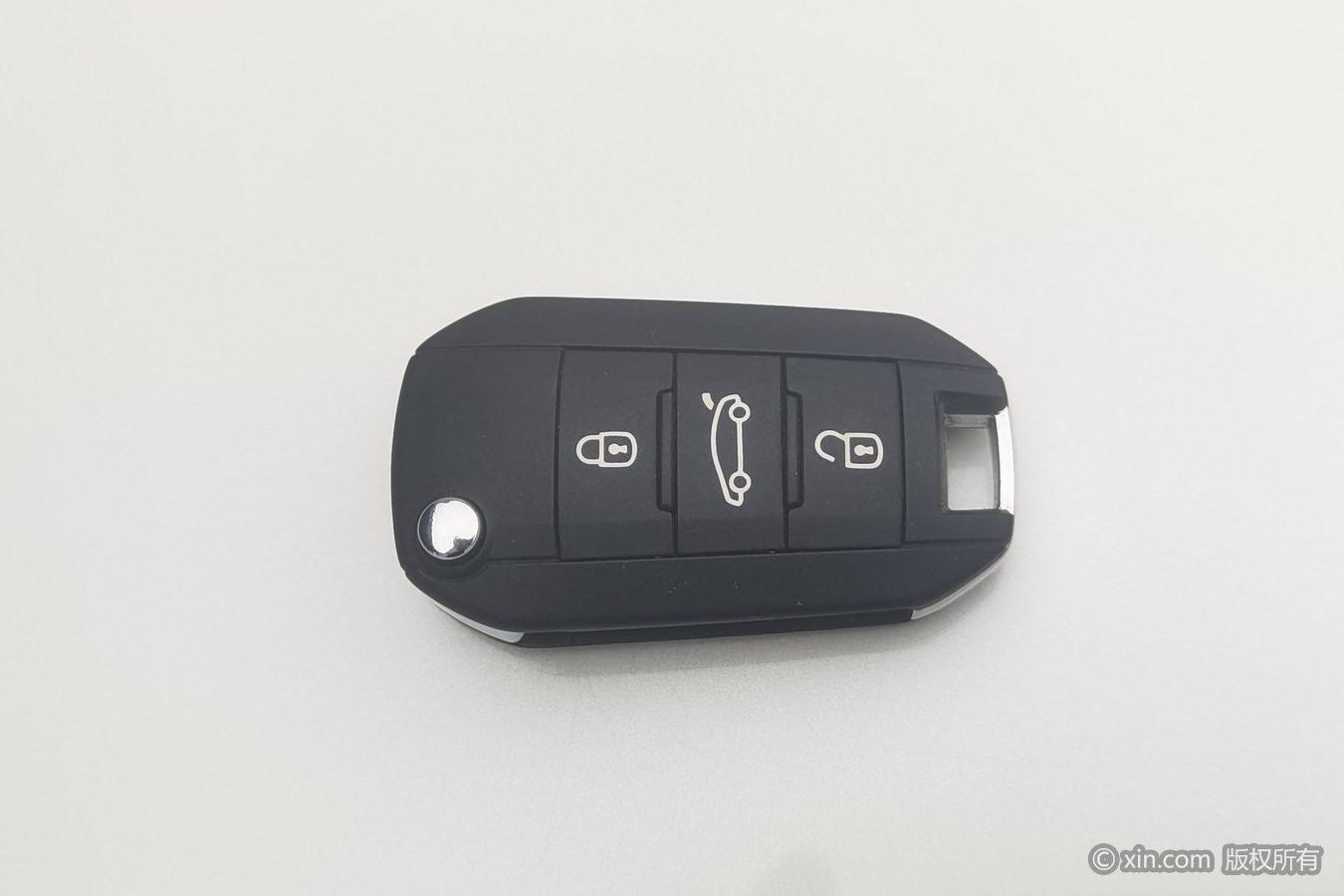 Peugeot 408 2016 1.6T AT Luxury