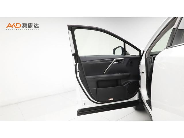 Lexus RX 2020 300 2 WD VI — фото 10