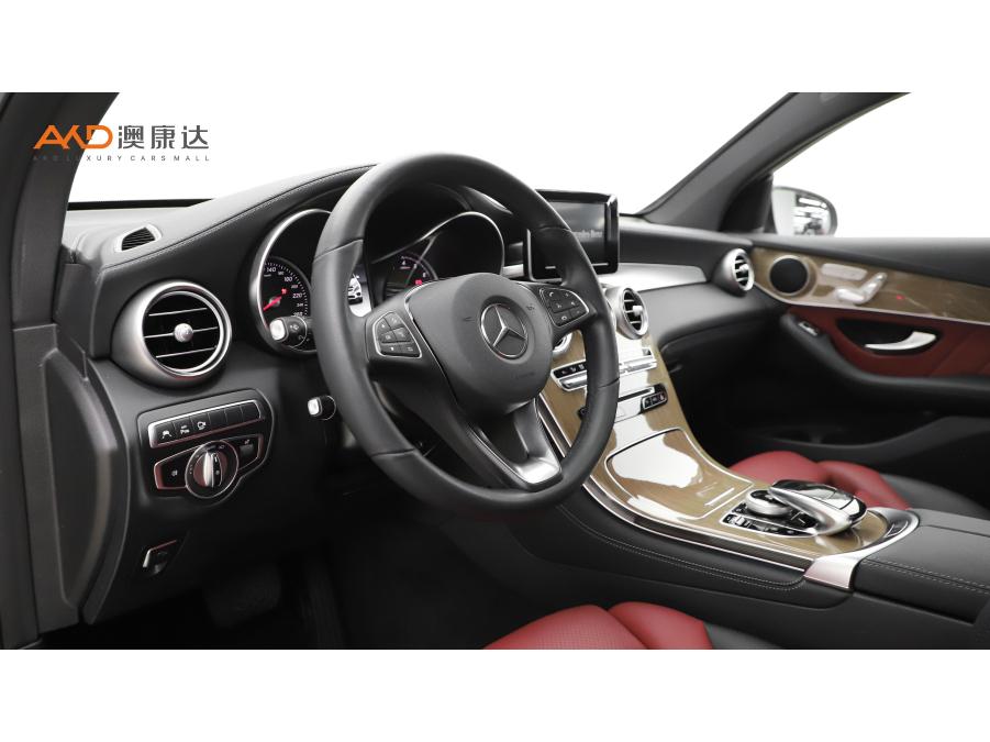 Mercedes-Benz GLC 2019 GLC 260 4MATIC SUV